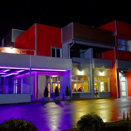 Prenociste Bis Hotel Prijepolje Luaran gambar