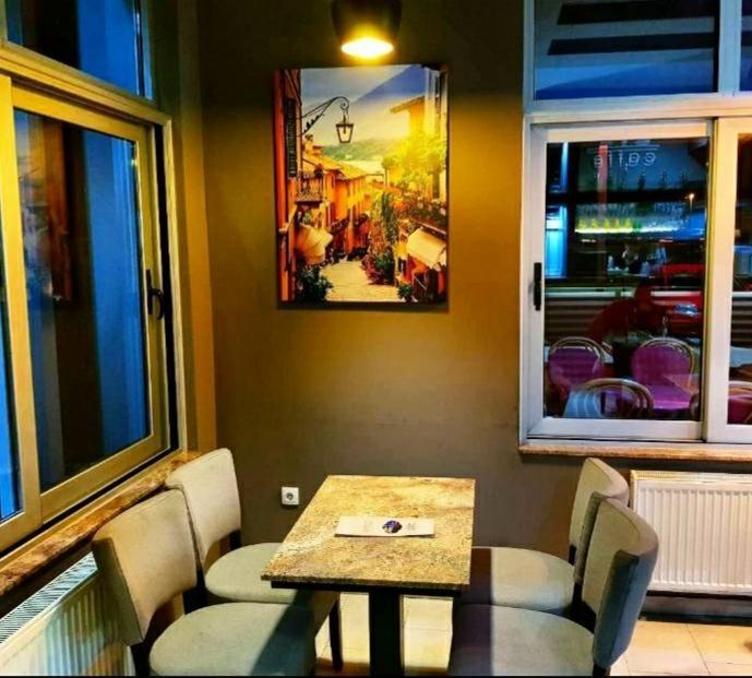 Prenociste Bis Hotel Prijepolje Luaran gambar